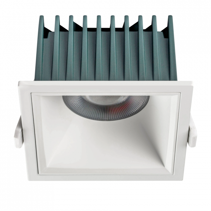 Светильник LIGHTSTAR CICLONE QUAD 12W LED 1868LM 36G 4000K IP65 белый 385246 Светильник LIGHTSTAR CICLONE QUAD 12W LED 1868LM 36G 4000K IP65 белый 385246