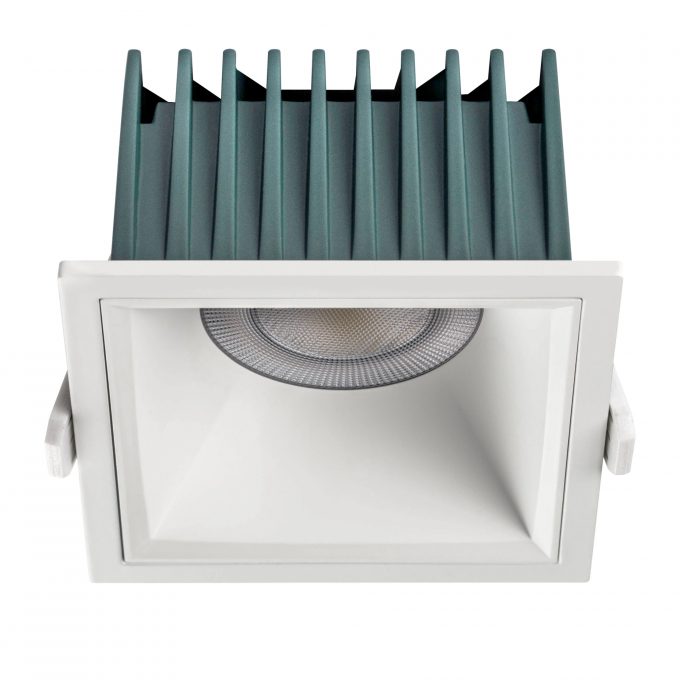 Светильник LIGHTSTAR CICLONE QUAD 12W LED 1868LM 60G 4000K IP65 белый 385446 Светильник LIGHTSTAR CICLONE QUAD 12W LED 1868LM 60G 4000K IP65 белый 385446